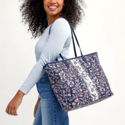 Vera Bradley Large Every Day Tote Bag -Fashion Bag Store GUEST 0b7d3e7d 38b2 4916 82c6 c71a88e0ba94