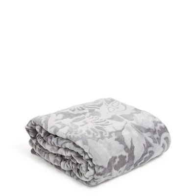 Vera Bradley Women's Fleece Textured Throw Blanket 7 Vera Bradley Women's Fleece Textured Throw Blanket - Image 5