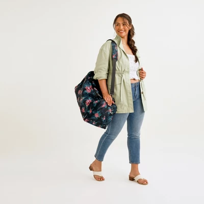 Vera Bradley Women's Travel Duffel Bag 5 Vera Bradley Women's Travel Duffel Bag - Image 3