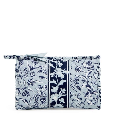 Vera Bradley Trapeze Cosmetic Bag 4 Vera Bradley Trapeze Cosmetic Bag - Image 2