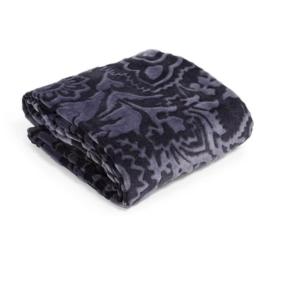 Vera Bradley Women's Fleece Textured Throw Blanket 4 Vera Bradley Women's Fleece Textured Throw Blanket - Image 2