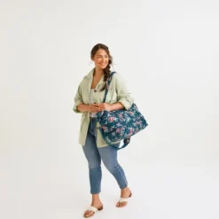 Vera Bradley Women's Cotton Deluxe Travel Tote Bag -Fashion Bag Store GUEST e46b0efe 6062 43af acc2 66d30defb8ae 1